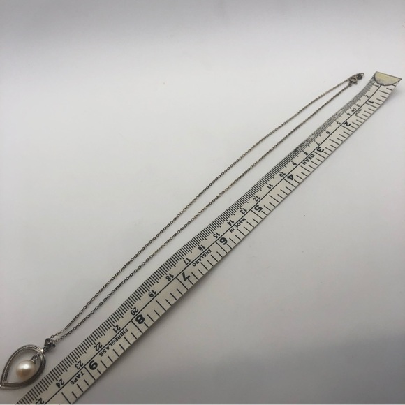 VTG Sterling Freshwater Pearl Dangle Teard Drop Shape Pendant & Chain 18” & 1.1” - Picture 8 of 9